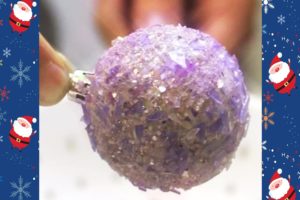 Christmas tree balls made from disc crumbs
