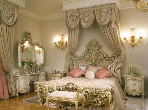 Baroque style in the bedroom