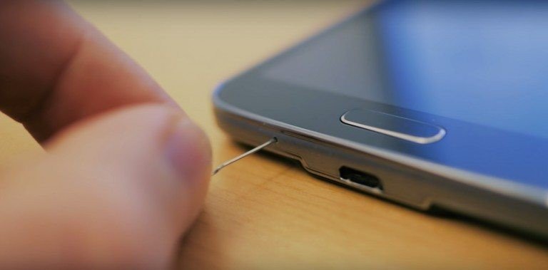 Cleaning the connector