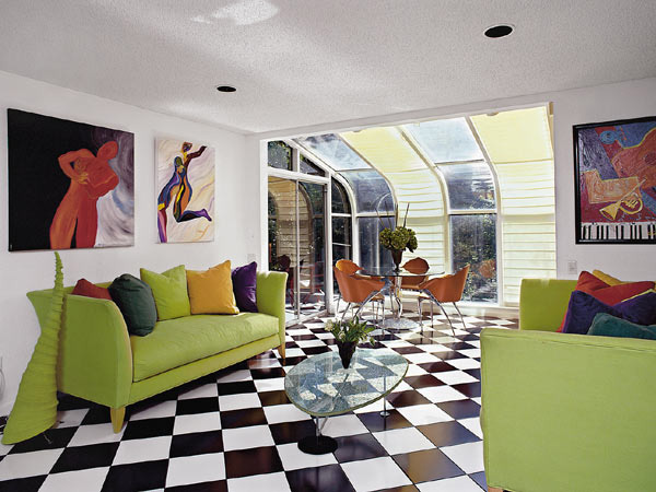 Diagonal method of laying tiles 