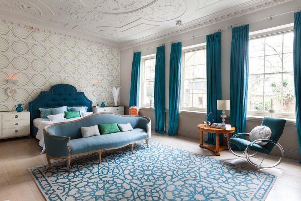 carpet in a blue and white bedroom.