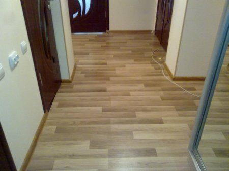 Laminate flooring in the hallway