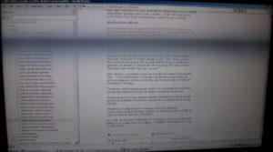 Mga dahilan para sa pagkutitap ng monitor.