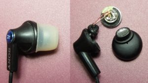 We disassemble the headphones