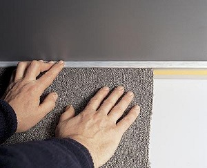 How to glue carpet pieces.