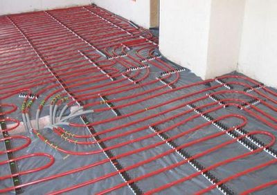 Laying heated floors under laminate