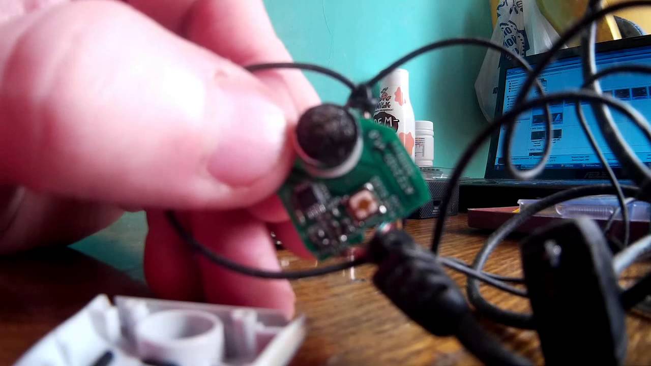 How to disassemble a microphone