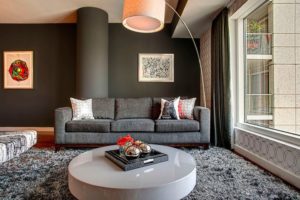 Gray carpet in the interior