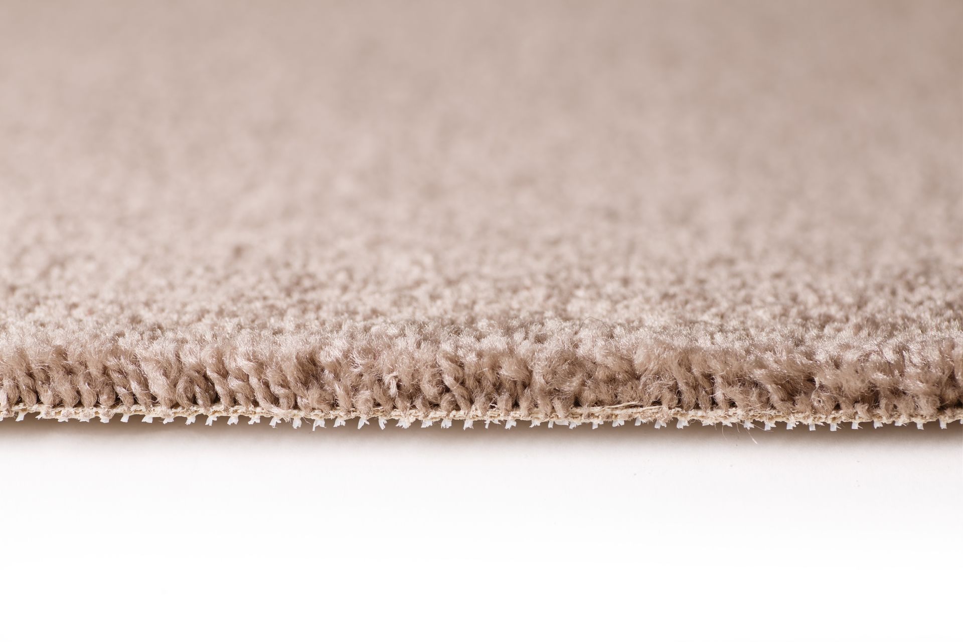 EDGES OF CARPET