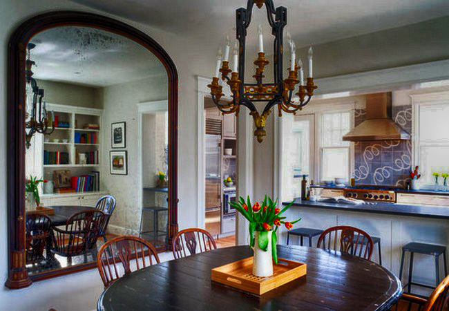 mirror in the dining room