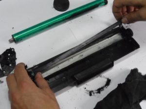 Defects caused by foreign objects entering the photodrum