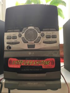 Why doesn't the music center read discs?