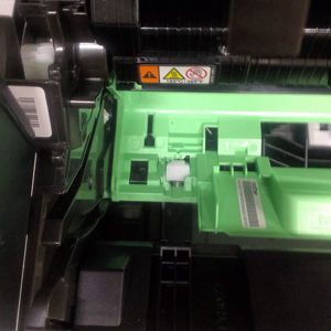 Removing the toner cartridge