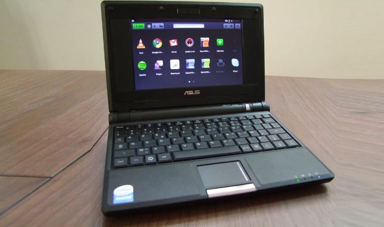 How to start a laptop without a hard drive