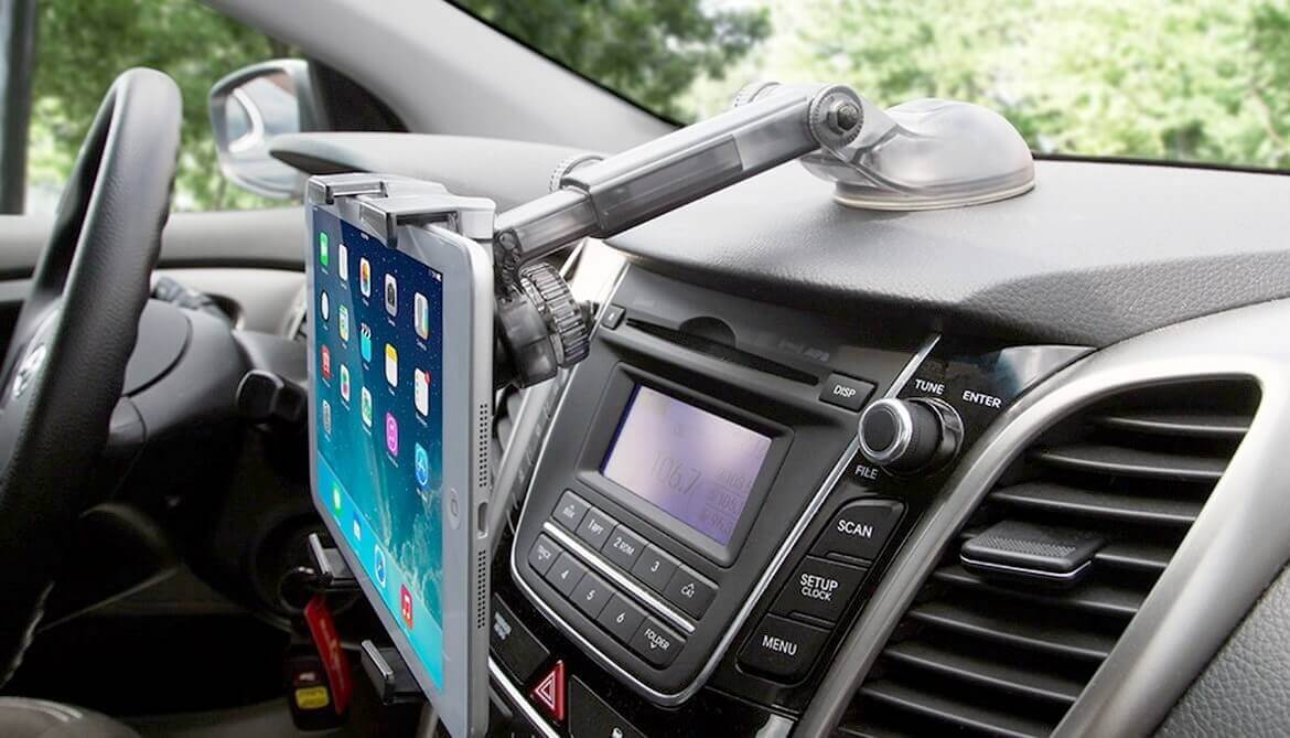 Using an old tablet in a car.