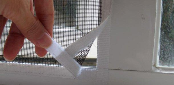 Mosquito net with Velcro.