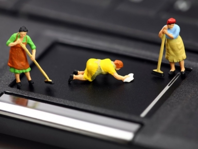 Cleaning your laptop
