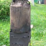 Setting up a smokehouse from a flask.