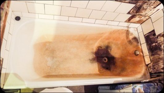 rusty bathtub