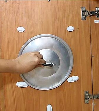 Homemade pot holder.