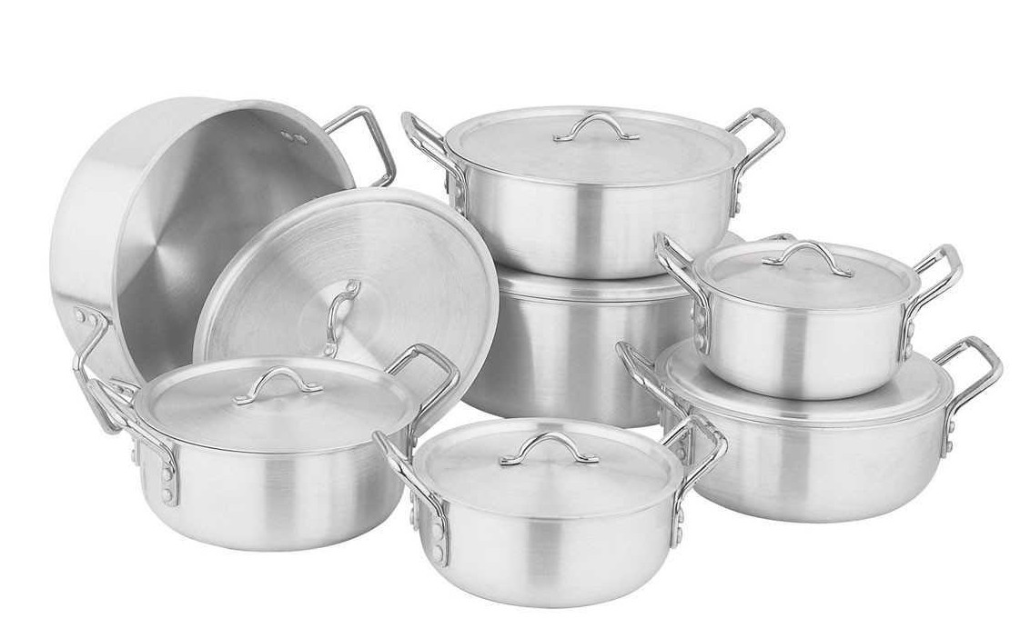 How to restore shine to an aluminum pan.