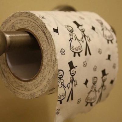 Why don't people use toilet brushes in the USA?