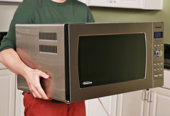 Which US state has banned the import and use of microwaves?