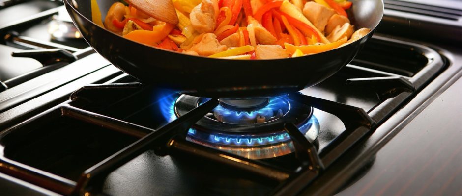 How to understand that a gas stove is no longer safe