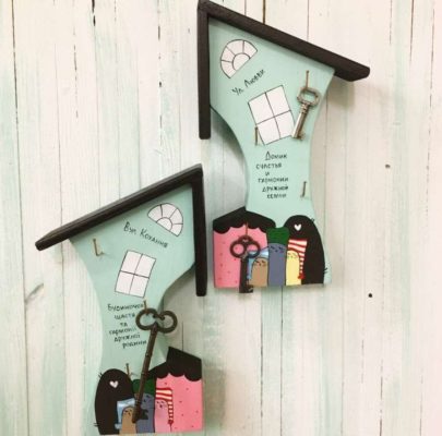 How to make a wall key holder