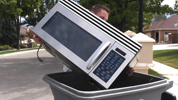 Which US state has banned the import and use of microwaves?