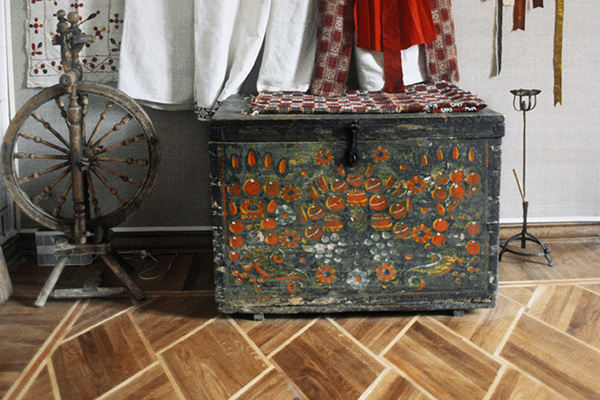 Extinct kitchen utensils that have not been used for a long time