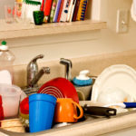 How to properly wash dishes in cold water?