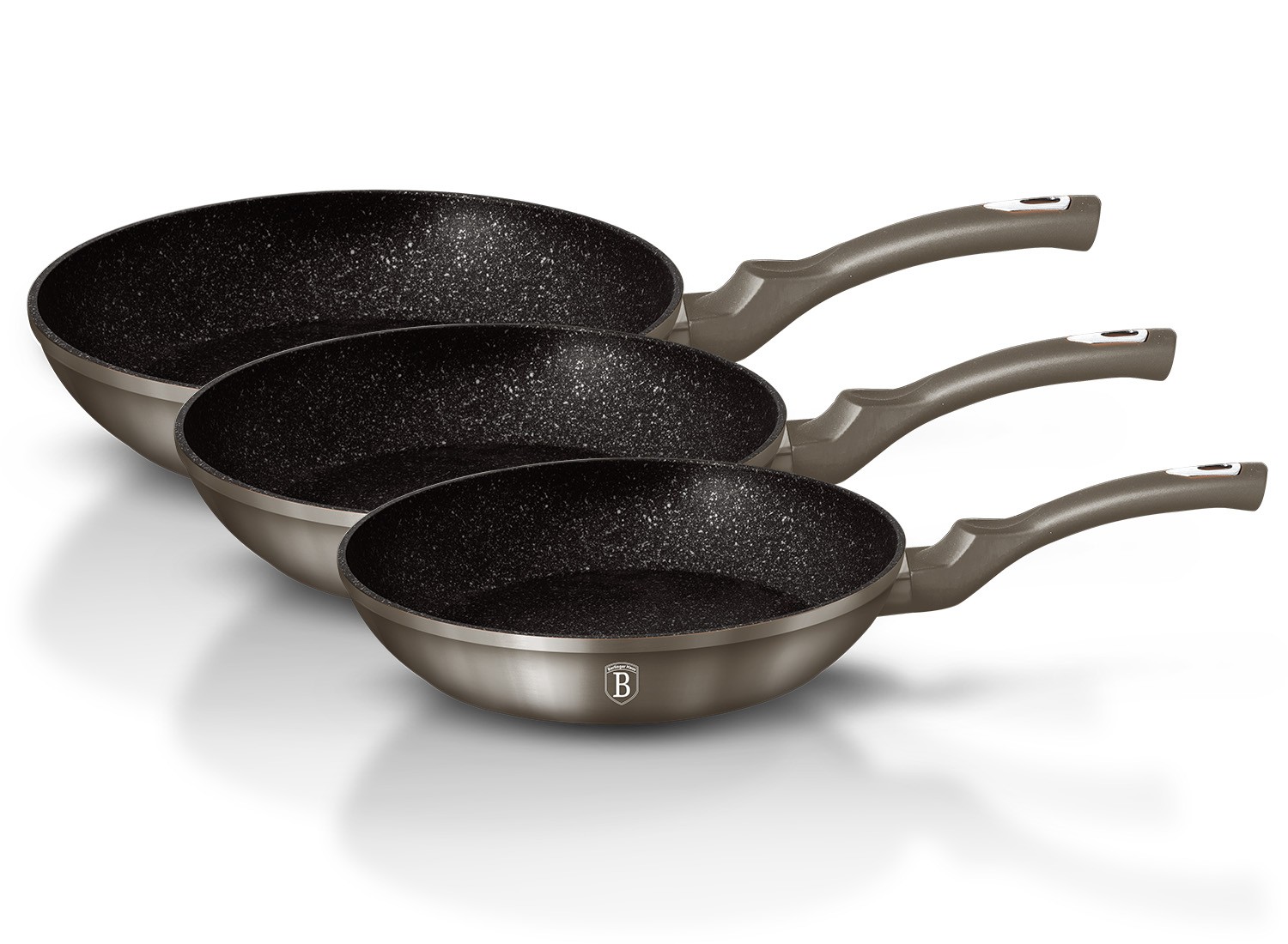 Pans come in three sizes – small, medium and large.