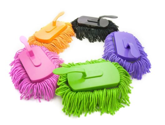 A new invention of the Japanese - a radio-controlled mop