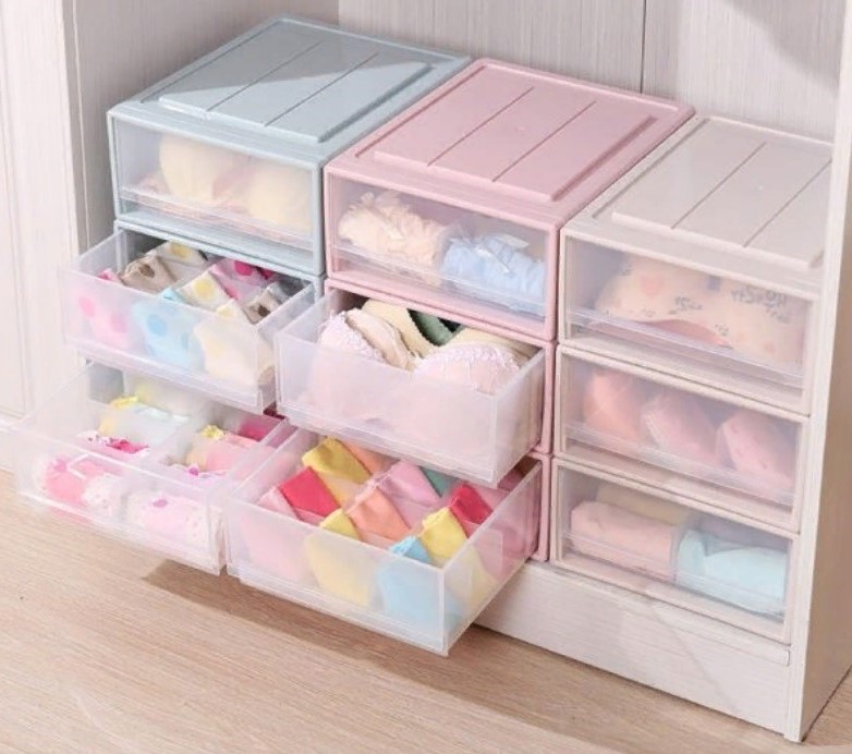 drawers of linen
