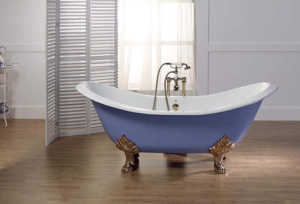 Modern cast iron bathtub.