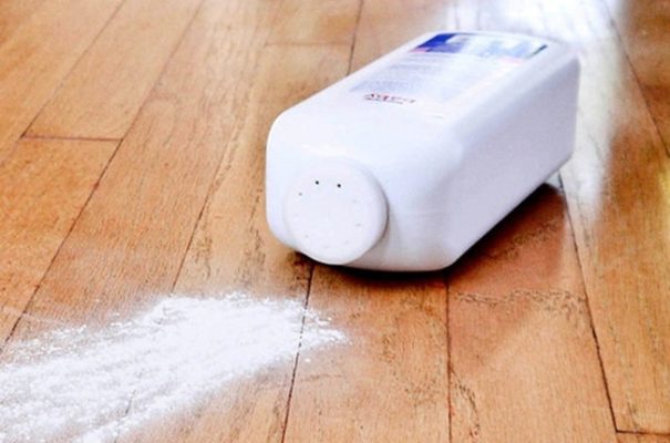 TOP 17 unexpected life hacks for using baby powder in the country and at home