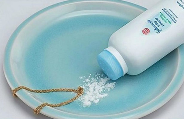 TOP 17 unexpected life hacks for using baby powder in the country and at home