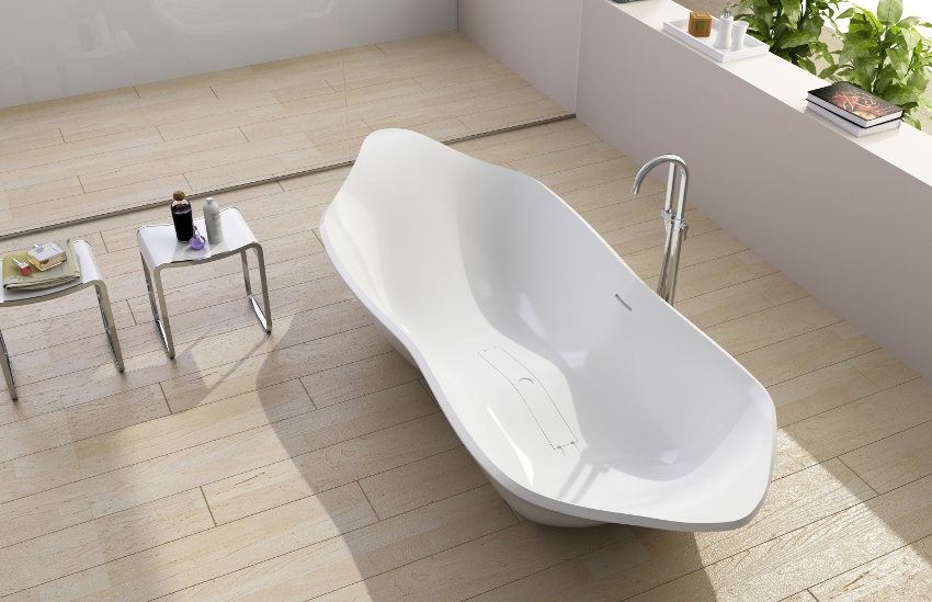 acrylic bathtub