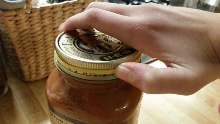 9 Clever Ways to Easily Open a Screw Top Jar