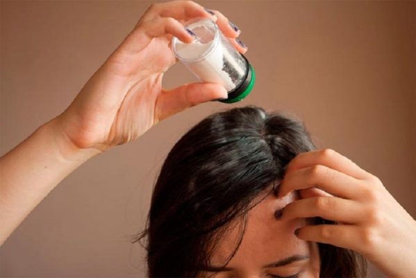 TOP 17 unexpected life hacks for using baby powder in the country and at home