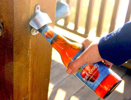 7 ways to open a beer bottle without a bottle opener