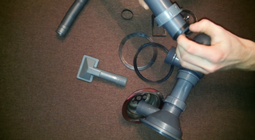 We connect the pipe.