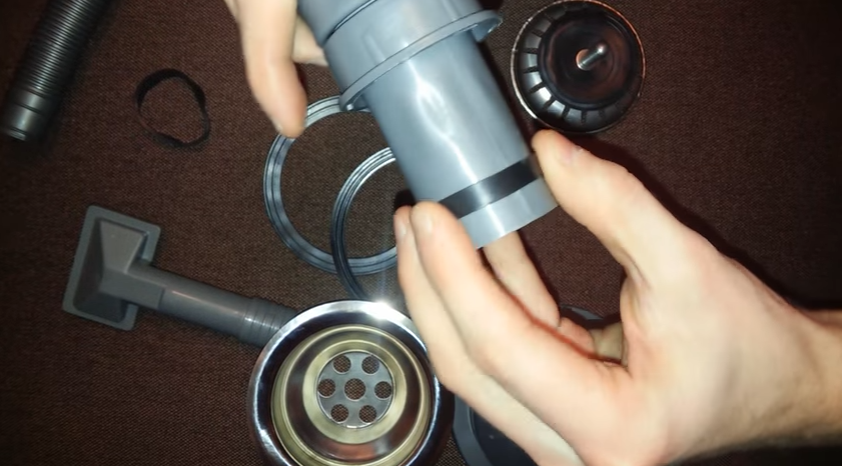 Tighten the clamping nut and seal.