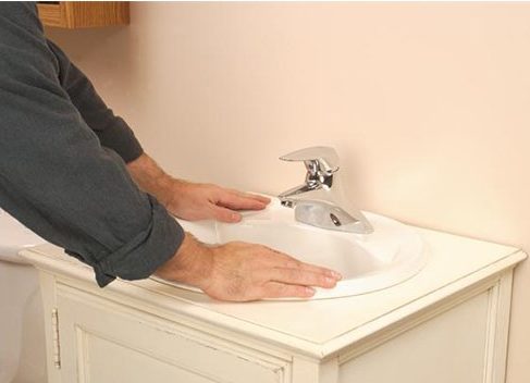 Installation of a sink.