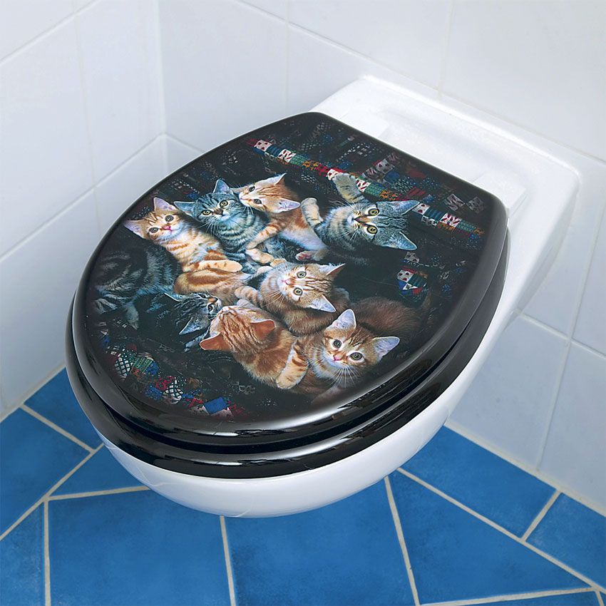 Toilet seat with patterns.