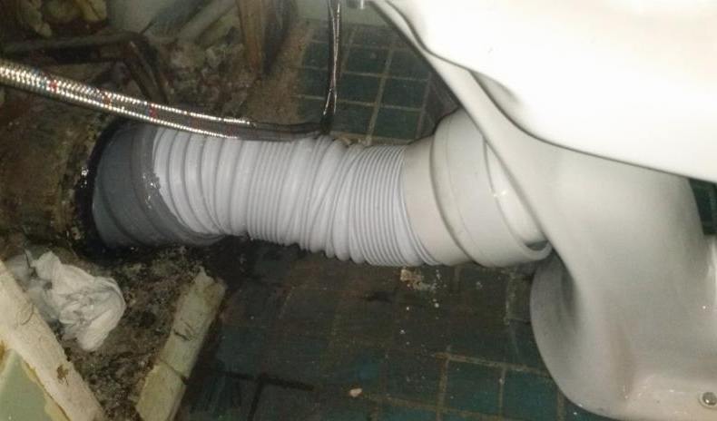 The corrugation is leaking.