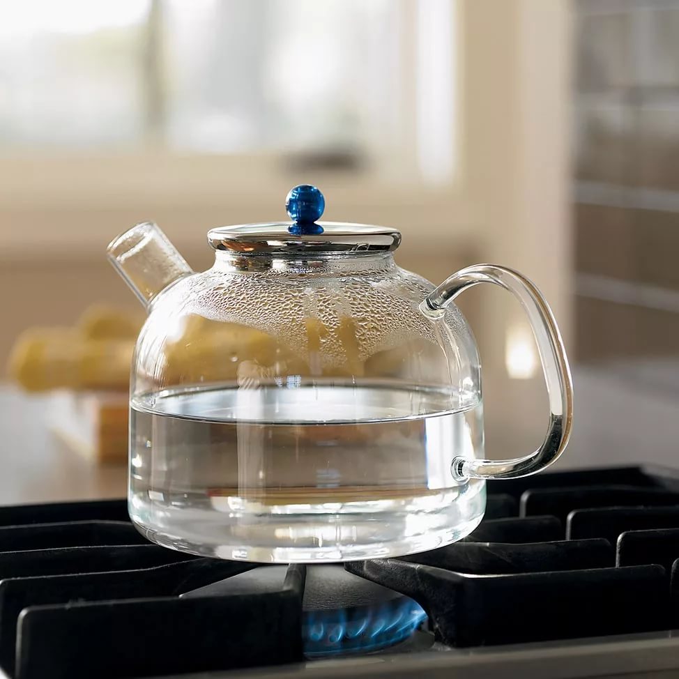 Is it possible to boil sparkling water in a kettle?