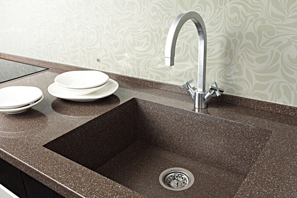 Integrated sink.