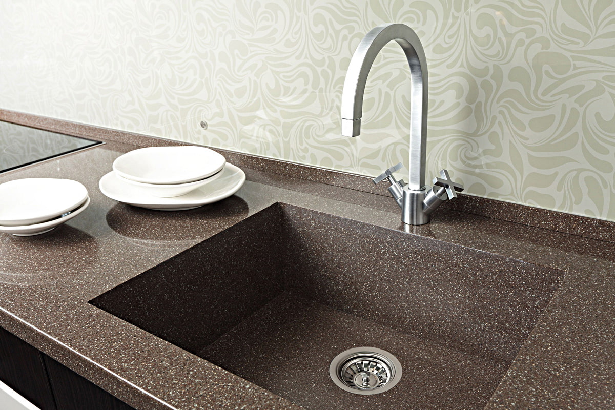 Integrated sink.